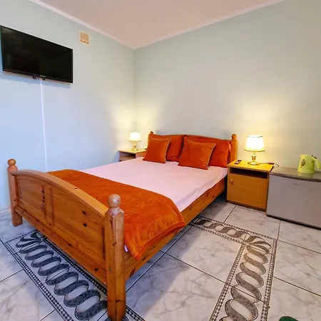 Goscinne U Basi Penzion Mielno (Koszalin)