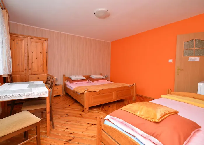 Goscinne U Basi Pensión Mielno (Koszalin)