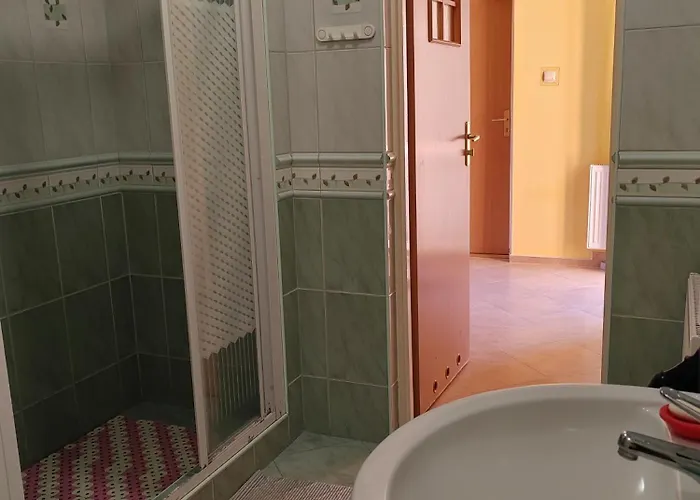 Goscinne U Basi Pensión Mielno (Koszalin)