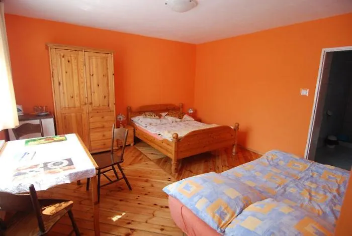 Goscinne U Basi Pensión Mielno (Koszalin)